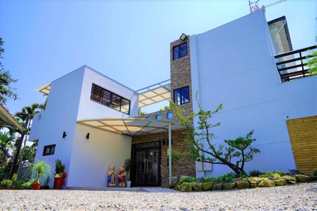 Mtny Hotel Zhushan Exterior photo