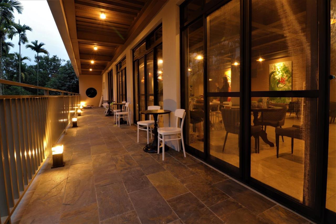Mtny Hotel Zhushan Exterior photo